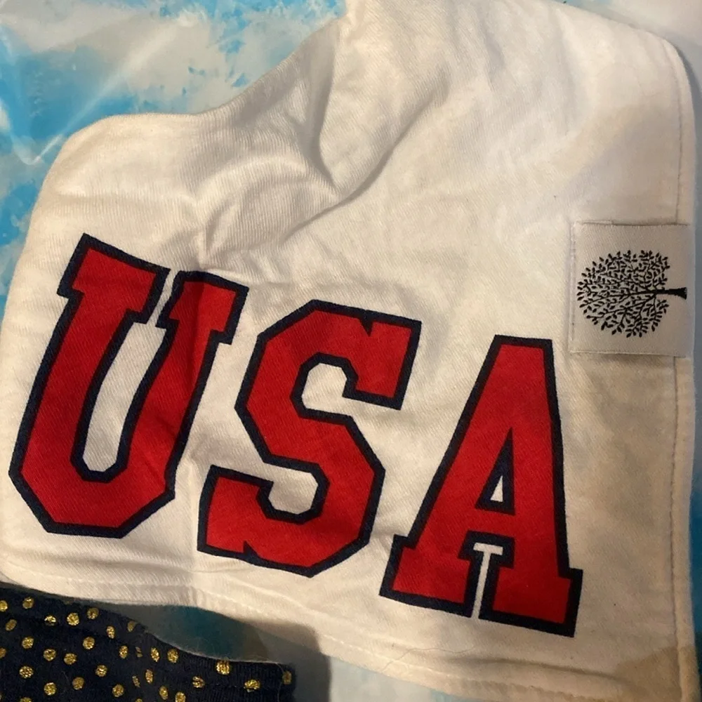 3/$20 Like New Baby Bibs